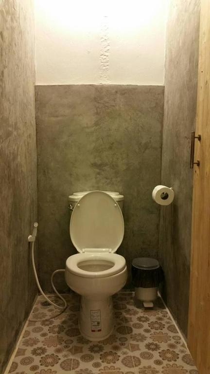 Green Home Hostel And Massage Бангкок Екстер'єр фото