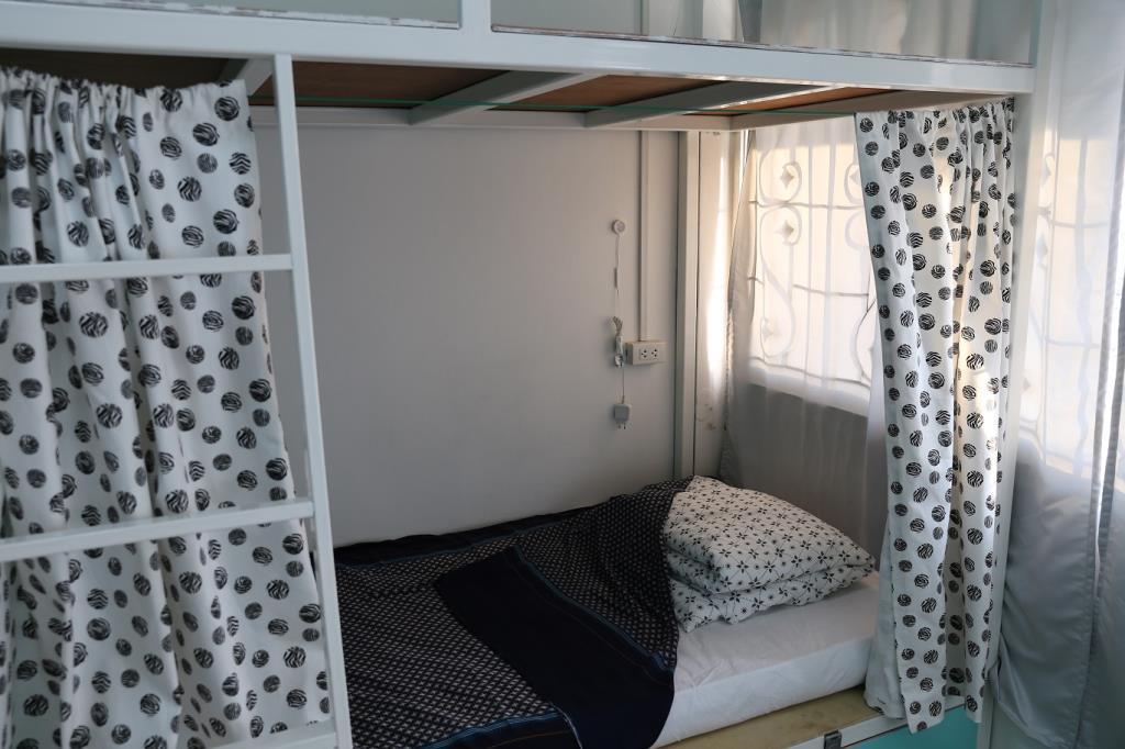 Green Home Hostel And Massage Бангкок Екстер'єр фото