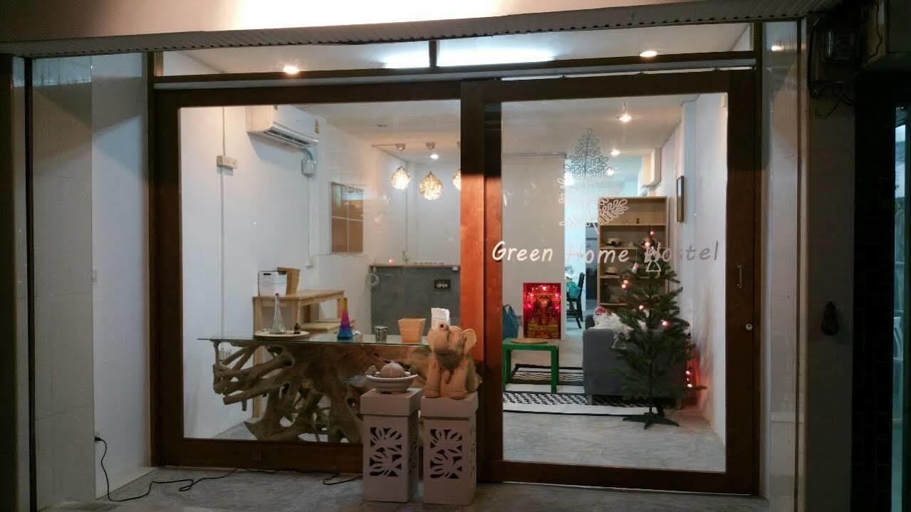 Green Home Hostel And Massage Бангкок Екстер'єр фото
