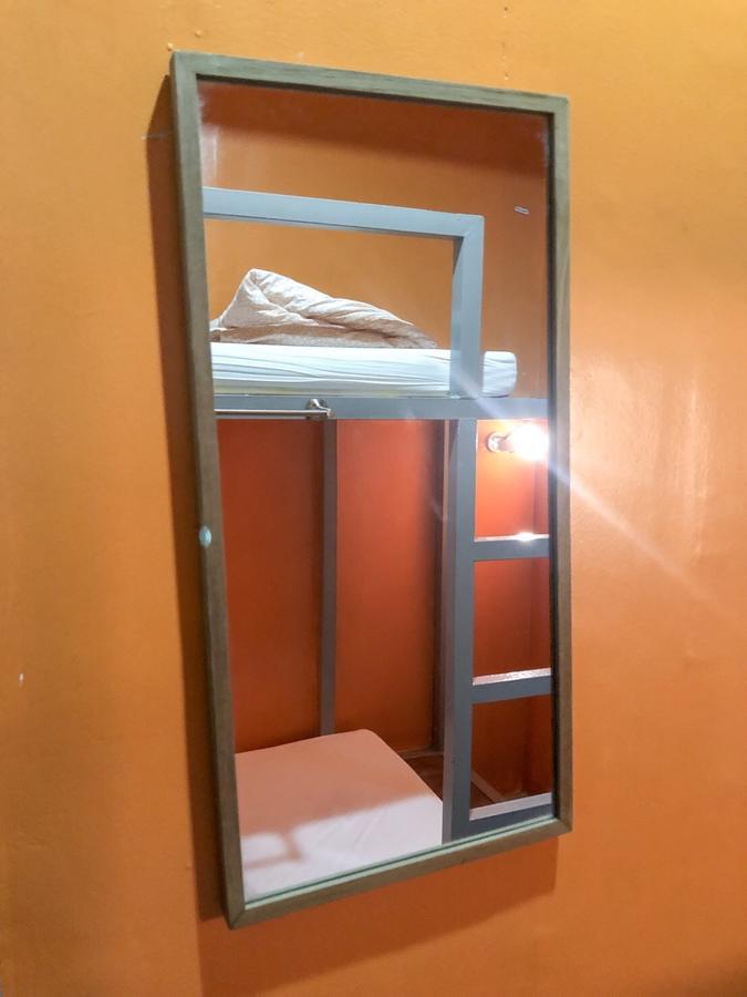 Green Home Hostel And Massage Бангкок Екстер'єр фото
